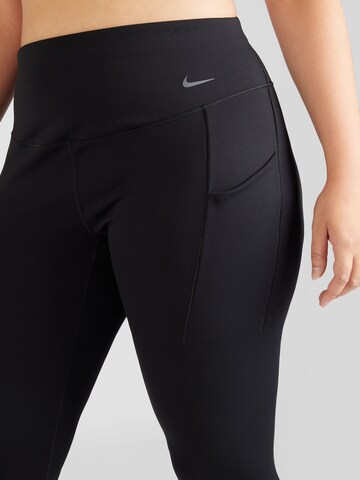 Nike Sportswear Skinny Sportbyxa i svart