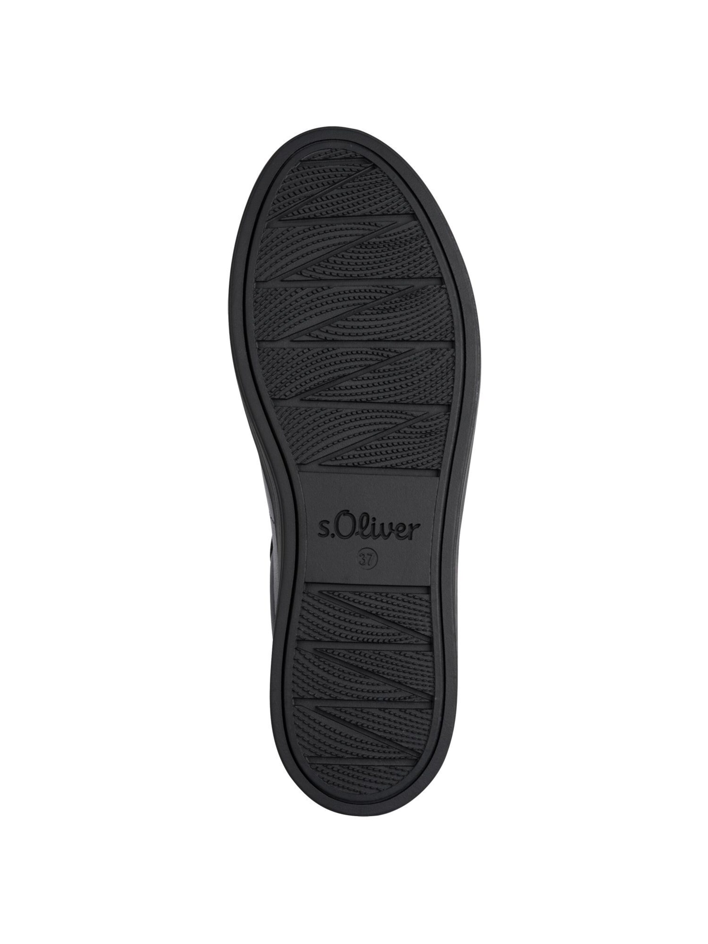 s.Oliver Sneakers in Black