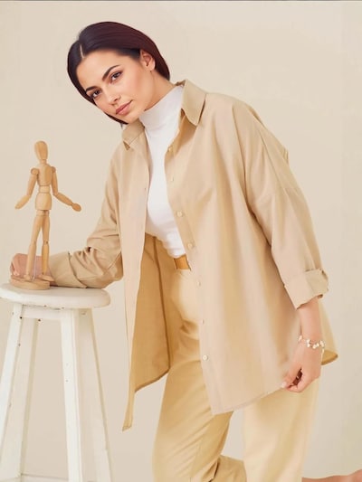 Bigdart Blouse in de kleur Natuurwit, Productweergave