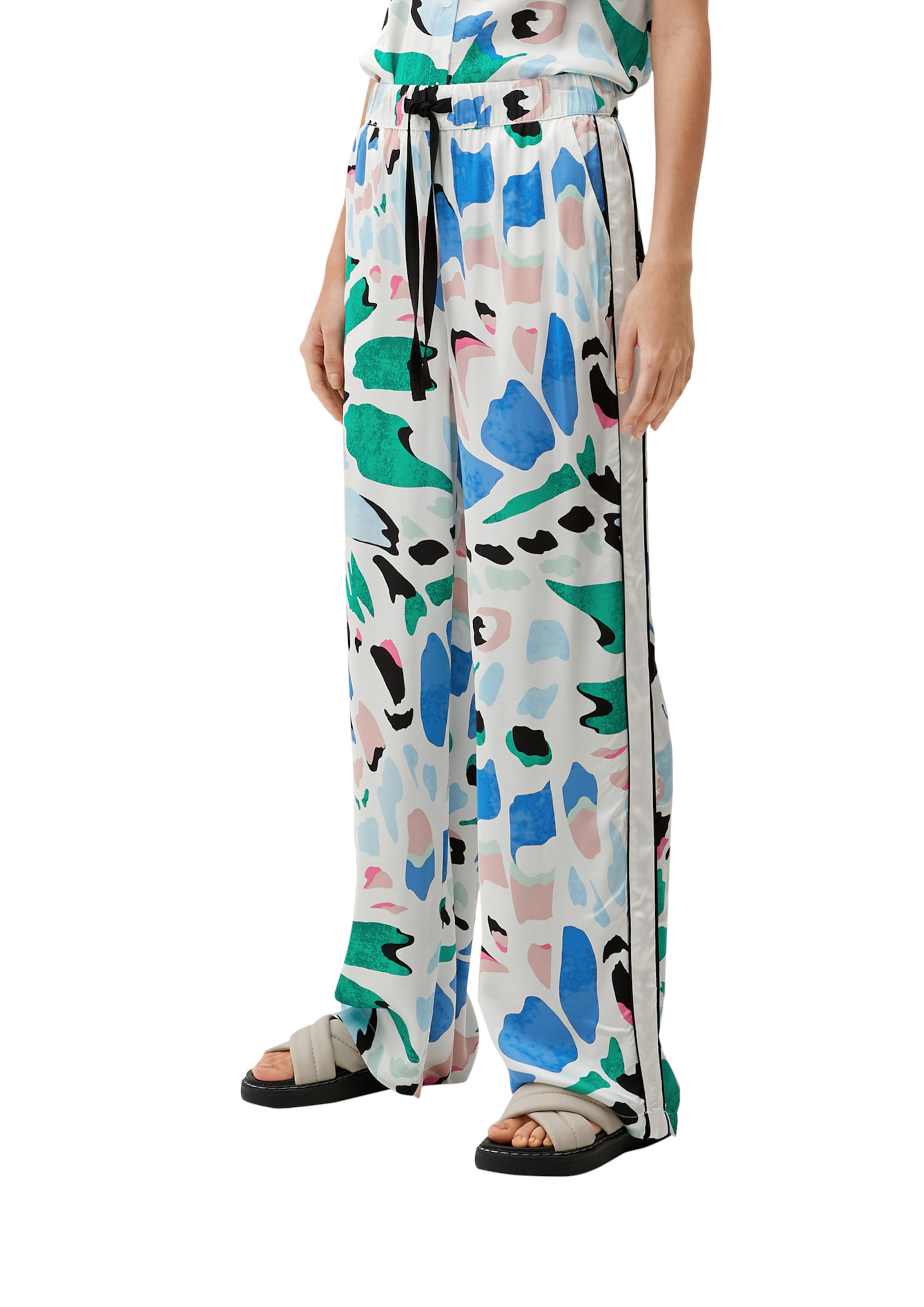 s.Oliver Wide Leg Hose in Beige