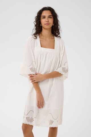 SAINT TROPEZ - Vestido 'Rivashell' em branco: frente