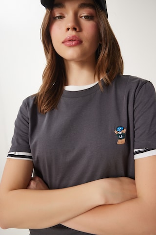 Happiness İstanbul Тениска в сиво