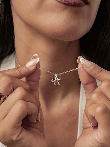 Collana 'Bow' di Hey Happiness in argento