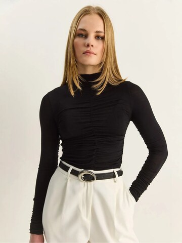 Camicia da donna di Bianco Lucci in nero