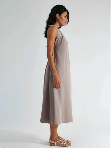 Robe Busem en marron