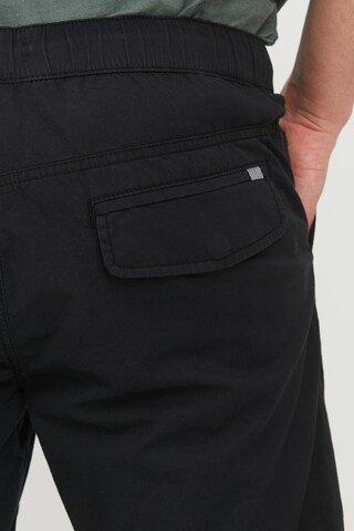 !Solid Regular Chino in Zwart