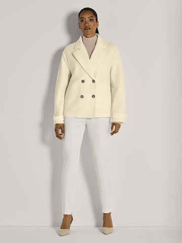 MADELEINE Blazers in Wit