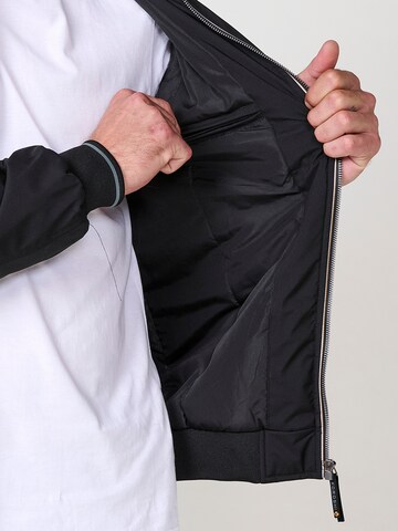 KOROSHI Prechodná bunda - Čierna