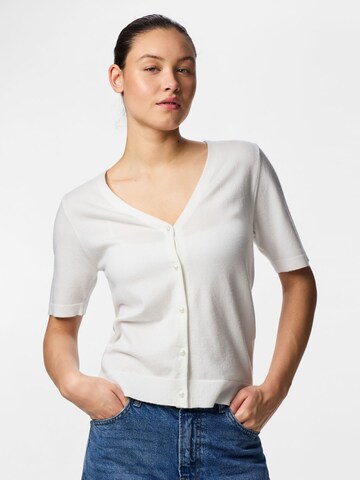 Cardigan 'PCNora' PIECES en blanc : devant