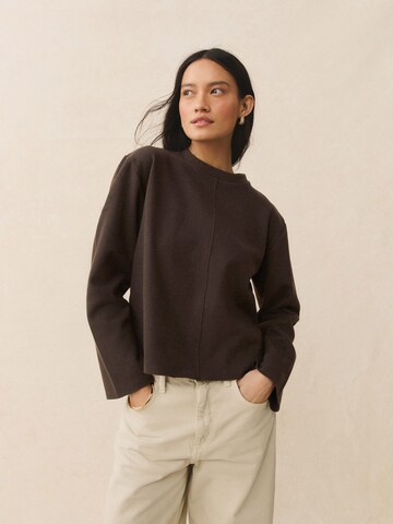 NextPulover - smeđa boja: prednji dio