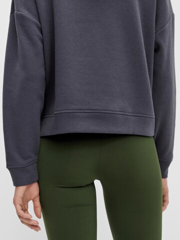 PIECES Sweatshirt 'Chilli' in Grau