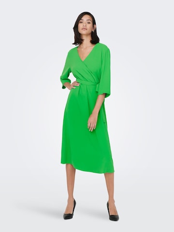 Rochie de la JDY pe verde