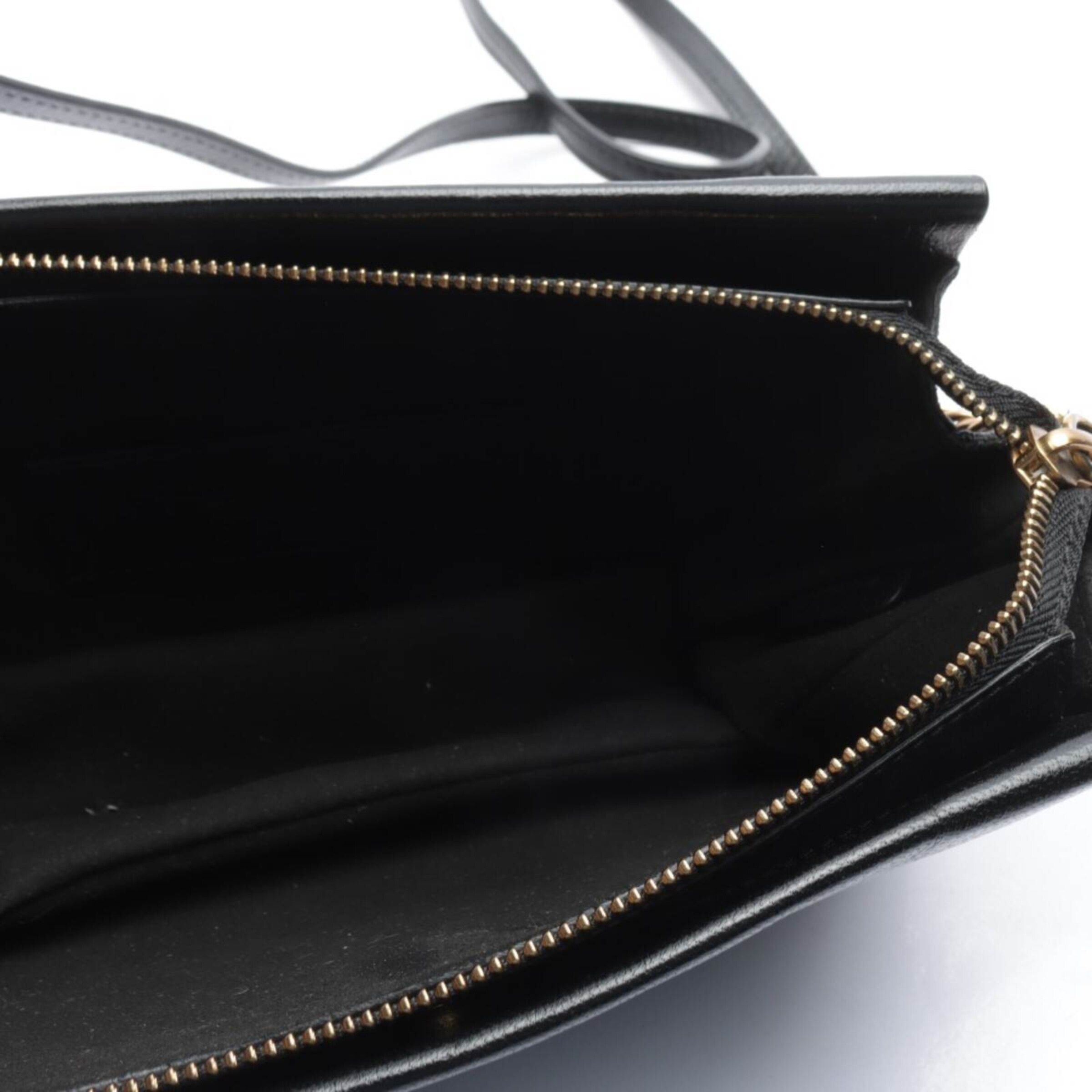 Givenchy Bag in One size in Black