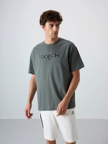 Tommy Life Shirt in Grey: front