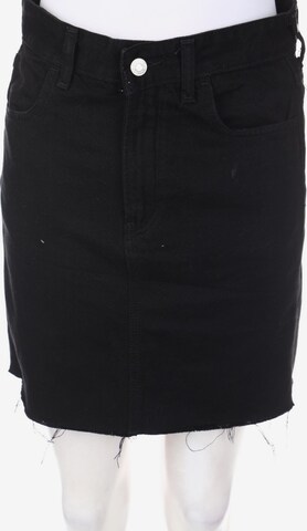 H&M Skirt in S in Black: front