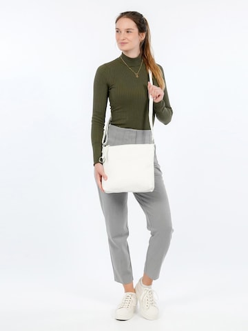 Suri Frey Shoulder Bag 'Debby' in White: front