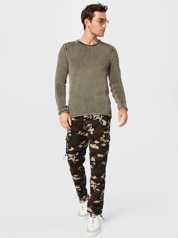 SikSilk Regular Cargo Pants in Green