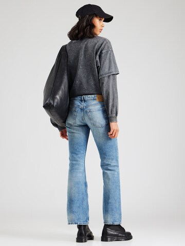 WEEKDAY Bootcut Farkut 'Nova' värissä sininen