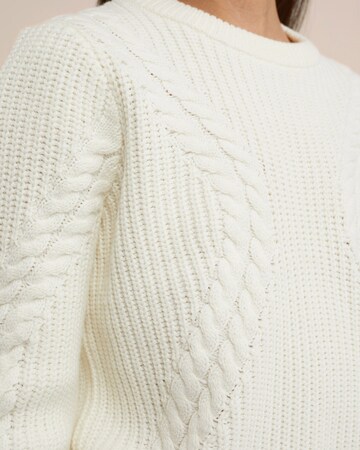 WE Fashion Pullover i beige