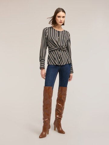 MOTIVI Blouse in Grey