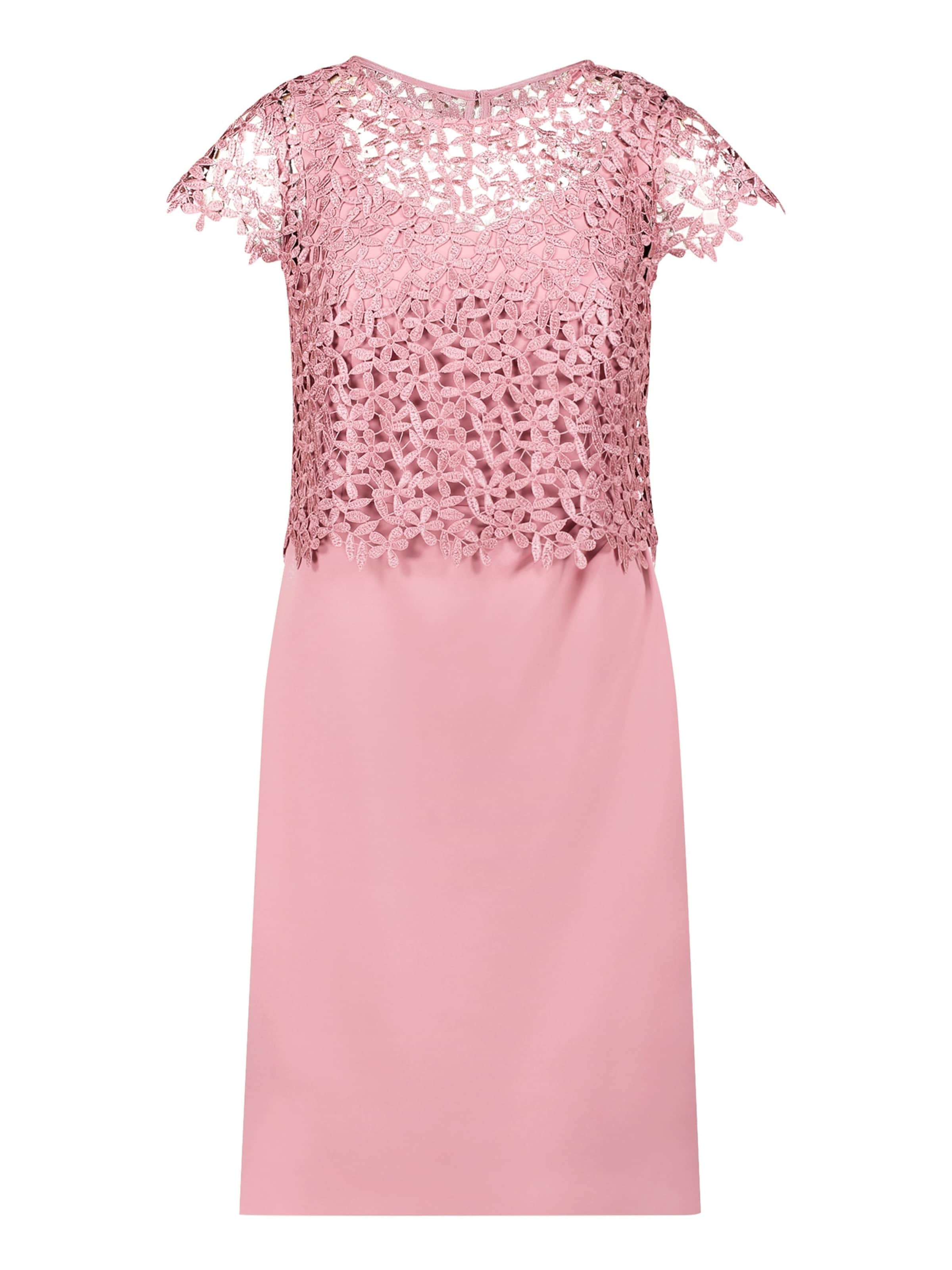 Abito di Vera Mont in rosa: frontale