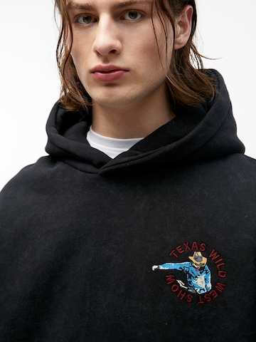 Pull&Bear Sweatshirt in Black