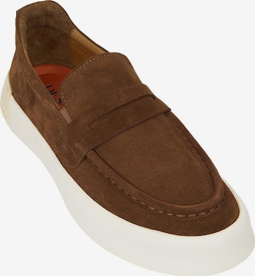 Desa Classic Flats 'Beleg' in Brown: front