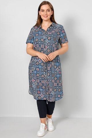 Janet & Joyce Shirt Dress in Mixed colors: front