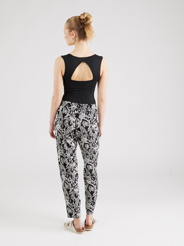 Coupe slim Pantalon s.Oliver en noir