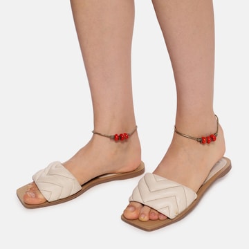 usha FESTIVAL - Bijuteria de pé em ouro: frente