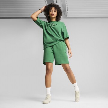 Regular Pantalon 'Premium Ess' PUMA en vert
