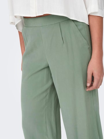 ONLY Wide leg Pleat-Front Pants 'ONLCARISA-MAGO' in Green