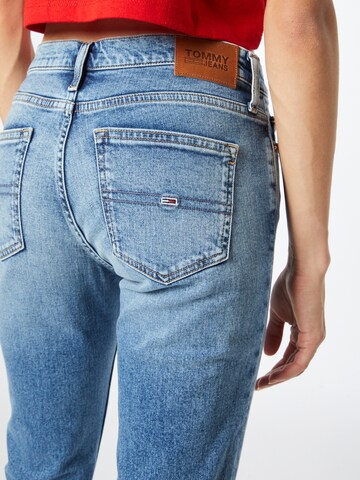 Tommy Jeans Flared Jeans 'Maddie' i blå