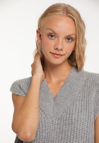 MYMO Sweater in Grey