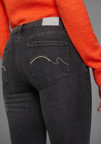 KangaROOS Flared Jeans in Black