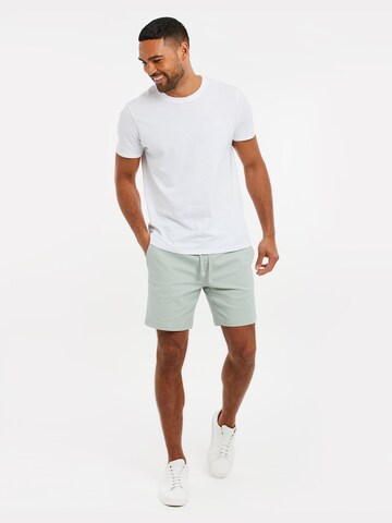 Threadbare Regular Shorts 'Mambo' in Grün