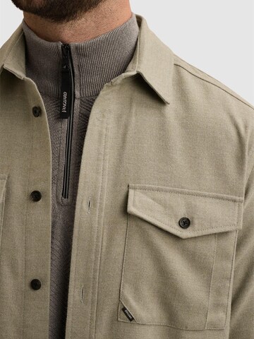 VANGUARD Regular Fit Paita 'Overshirt with button closure' värissä vihreä