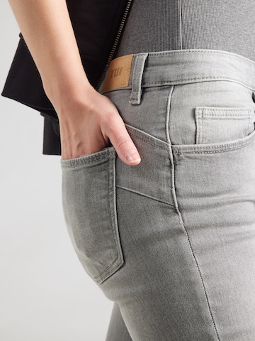 Flared Jeans di Tally Weijl in grigio