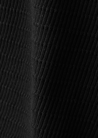 Regular Pantaloni 'ARMIS' de la MANGO MAN pe negru