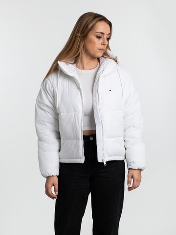 Tommy Jeans Winter Jacket 'Vail' in White