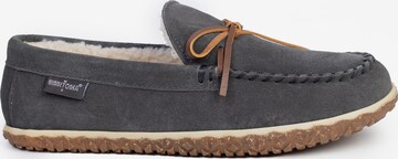 Minnetonka Moccasins 'Taft' in Grey