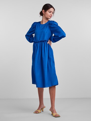 PIECES Kleid 'Dyne' in Blau