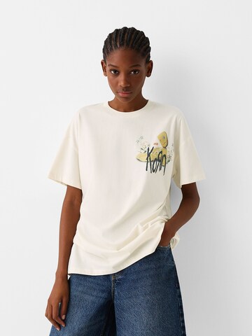 T-shirt Bershka en beige : devant