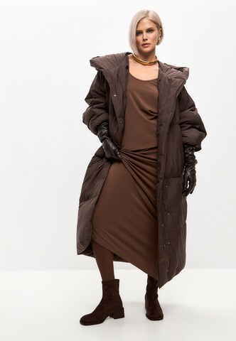 Manteau d’hiver CESARE GASPARI en marron