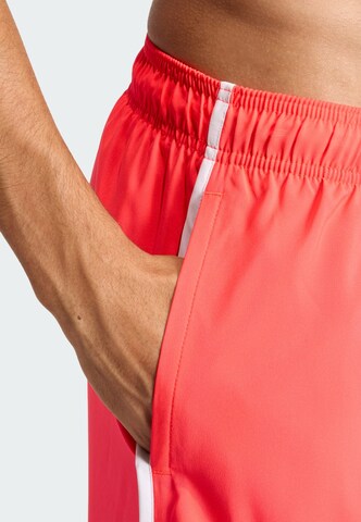 Maillot de bain de sport ADIDAS SPORTSWEAR en rouge