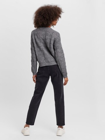 VERO MODA Sweater 'Stinna' in Grey