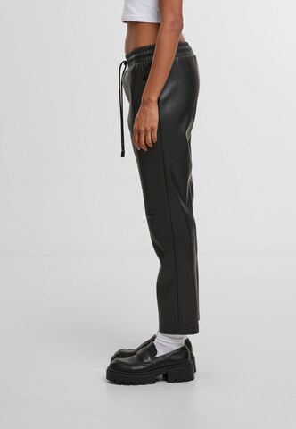 Urban Classics Regular Pants in Black
