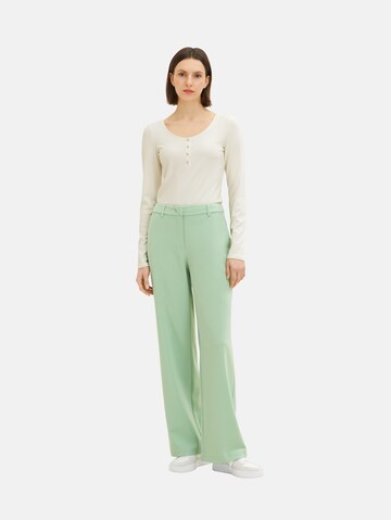 Regular Pantaloni 'Lea' de la TOM TAILOR pe verde