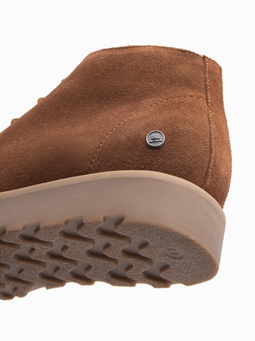 Ombre Chukka boots in Brown