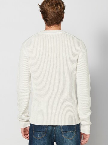 Pull-over KOROSHI en blanc